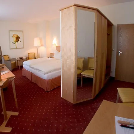 Wohlfuhlhotel Am Rosengarten 3* バート・シュテーベン